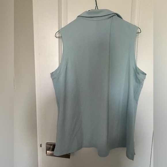 Joe Fresh Sleeveless Women’s Golf Polo Tank in Soft Blue - Picture 2 of 3